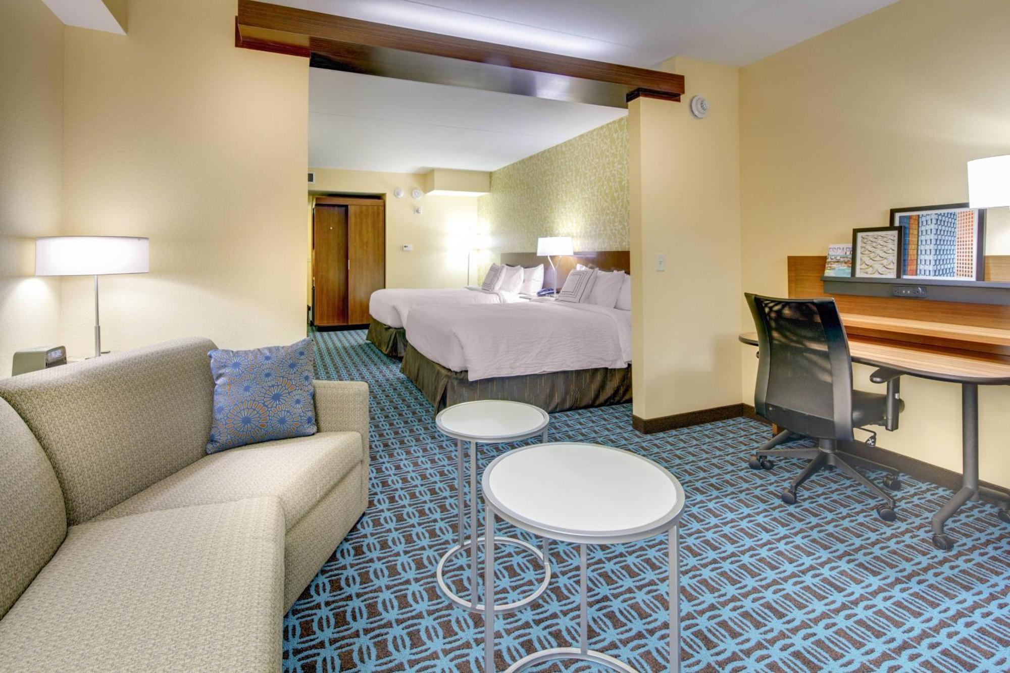 Hotel Fairfield & By Marriott Tunnel Road 3*